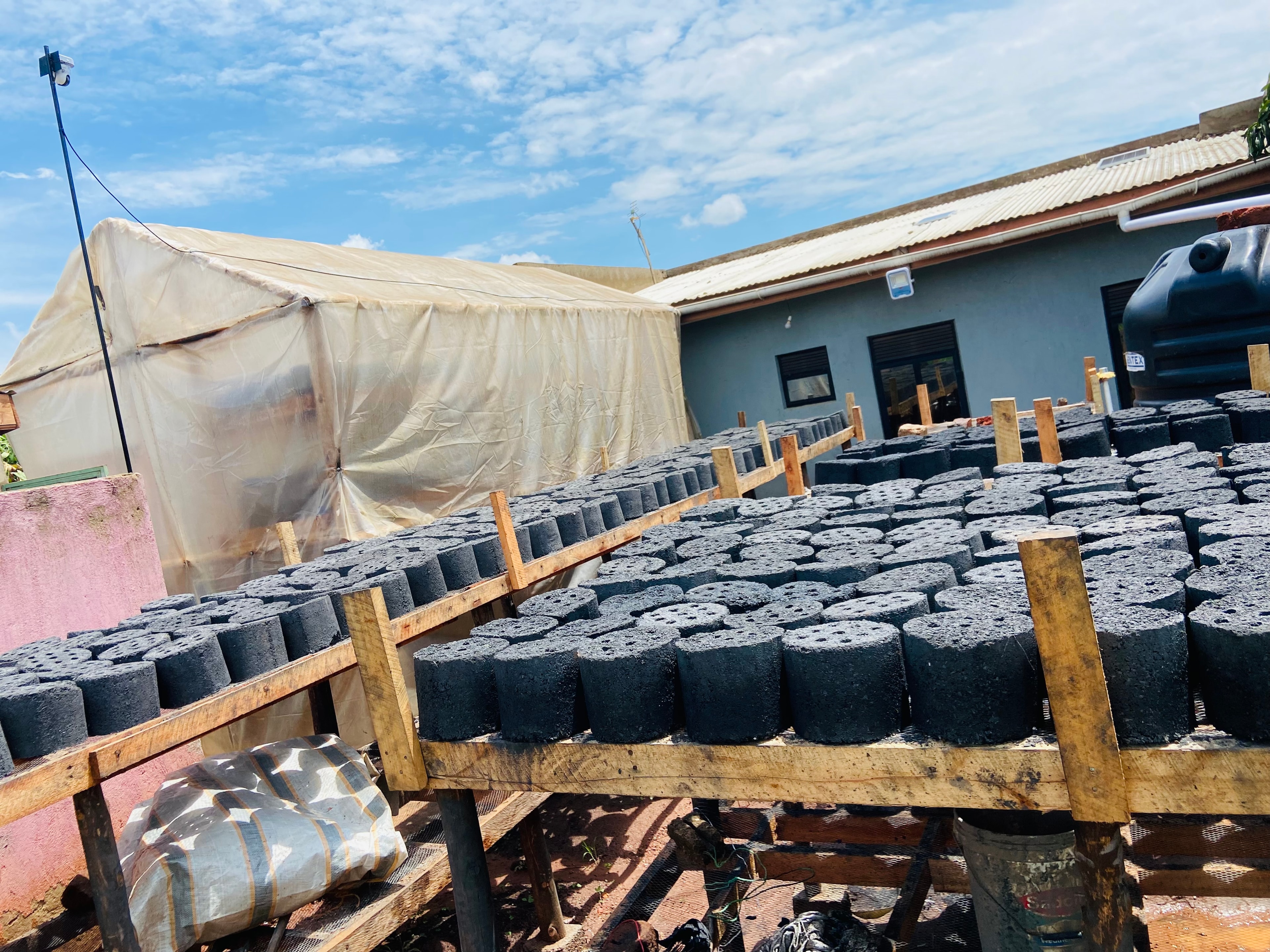 Pressing briquettes from waste material
