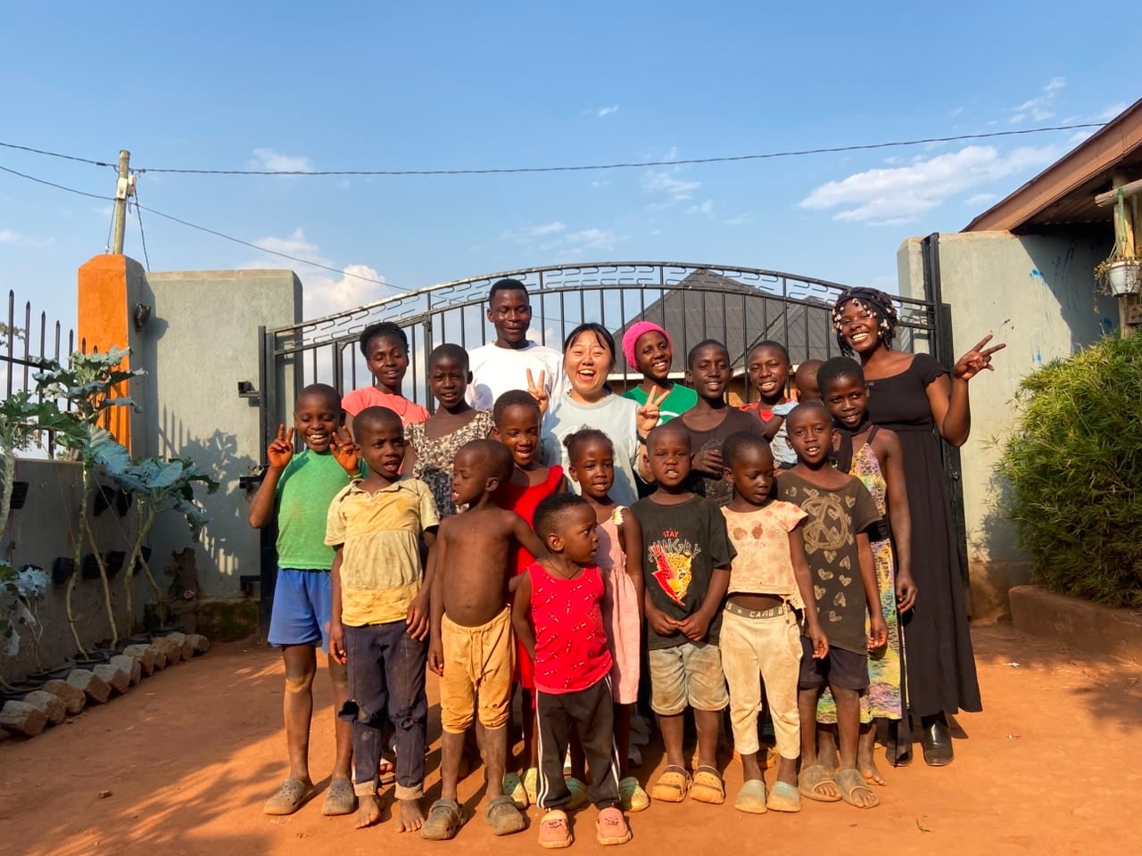 Kalule Bwaise Children Shelter community photograph 16
