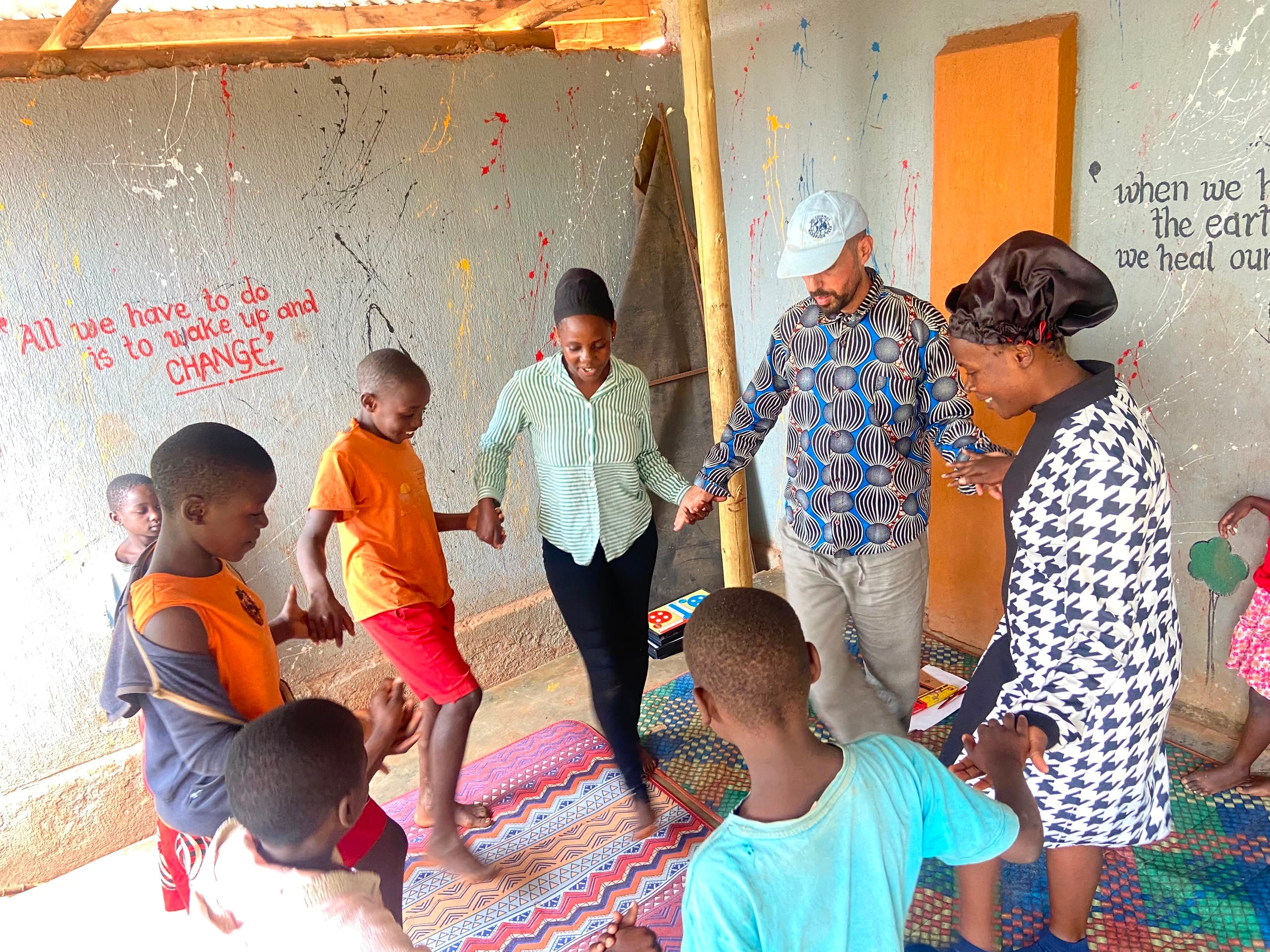 Kalule Bwaise Children Shelter community photograph 20