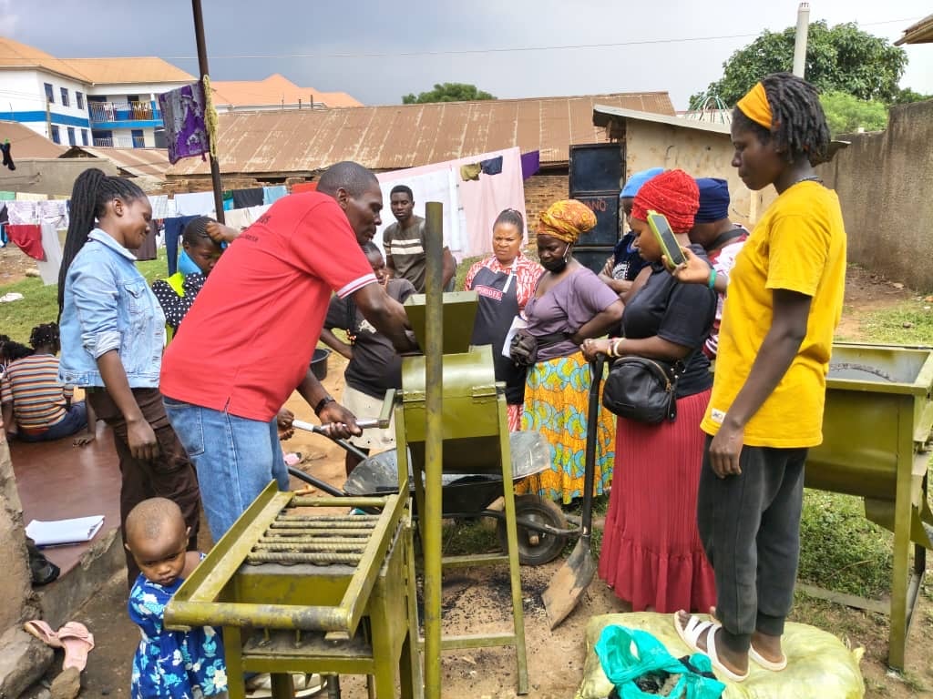 Kalule Bwaise Children Shelter community photograph 30