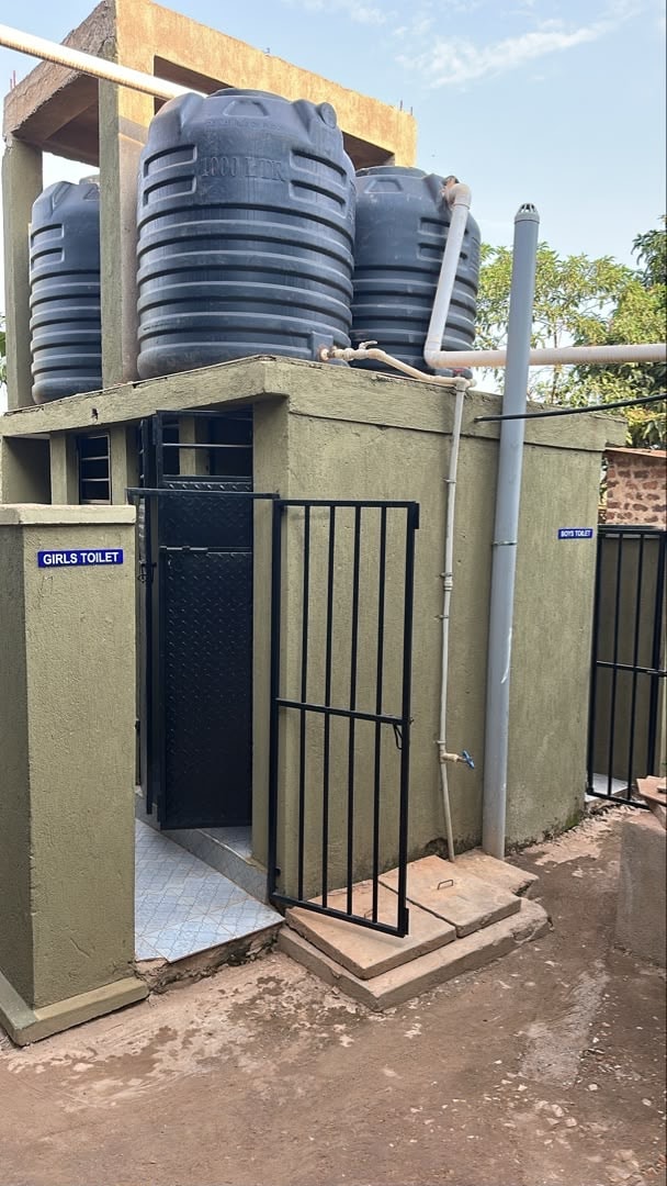 School toilets and rooftop water tanks at Meaford Nursery and Primary School