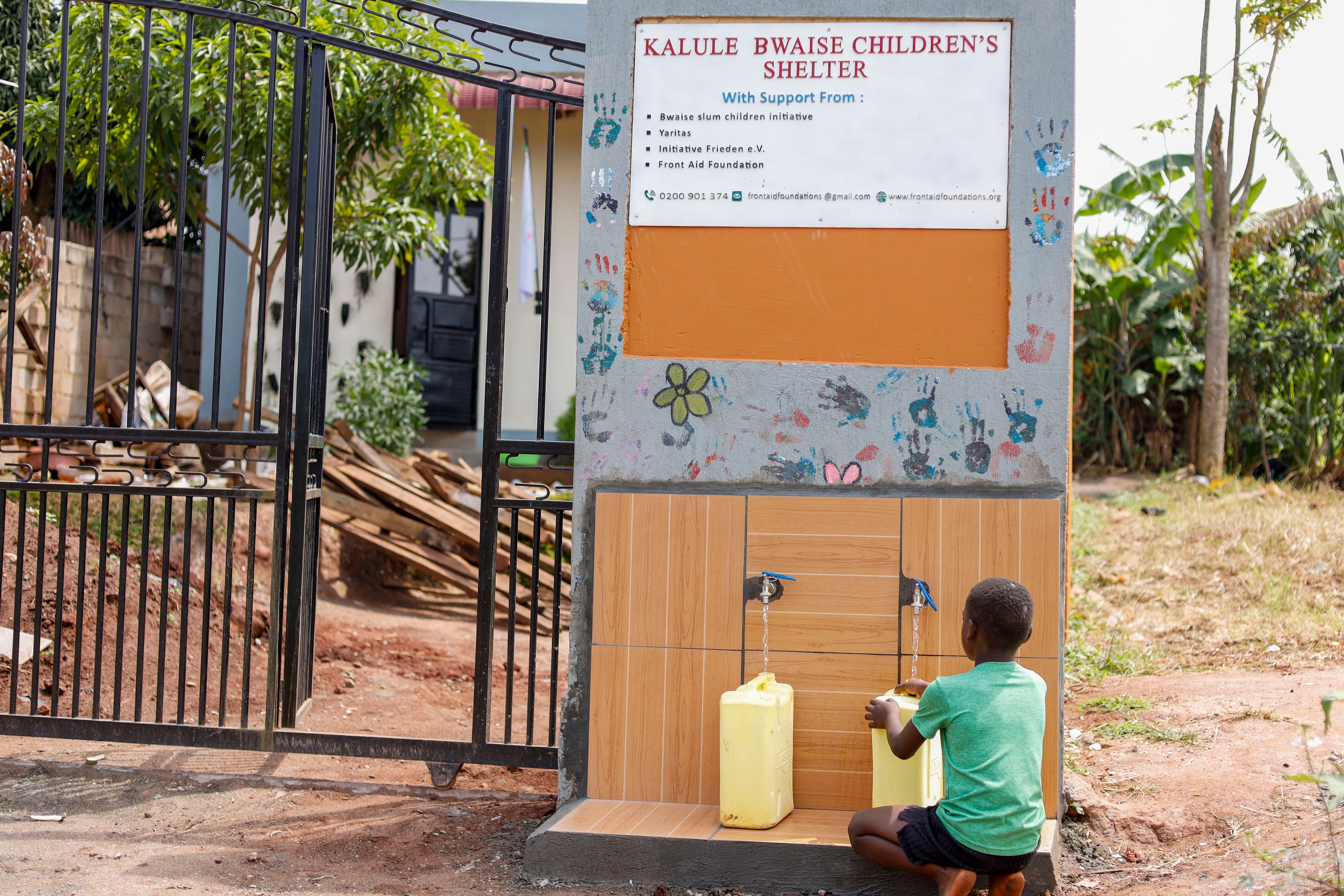 Well construction in Buwambo